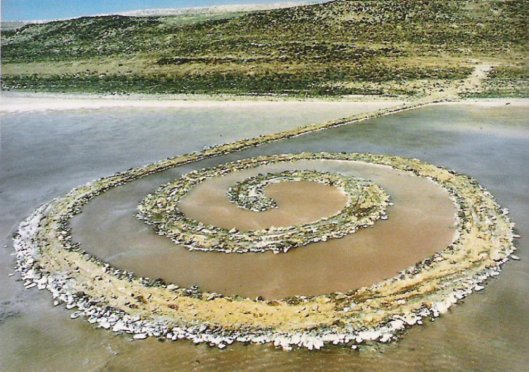Robert Smithson-Spiral-Jetty-Great-Salt-Lake-02-1970